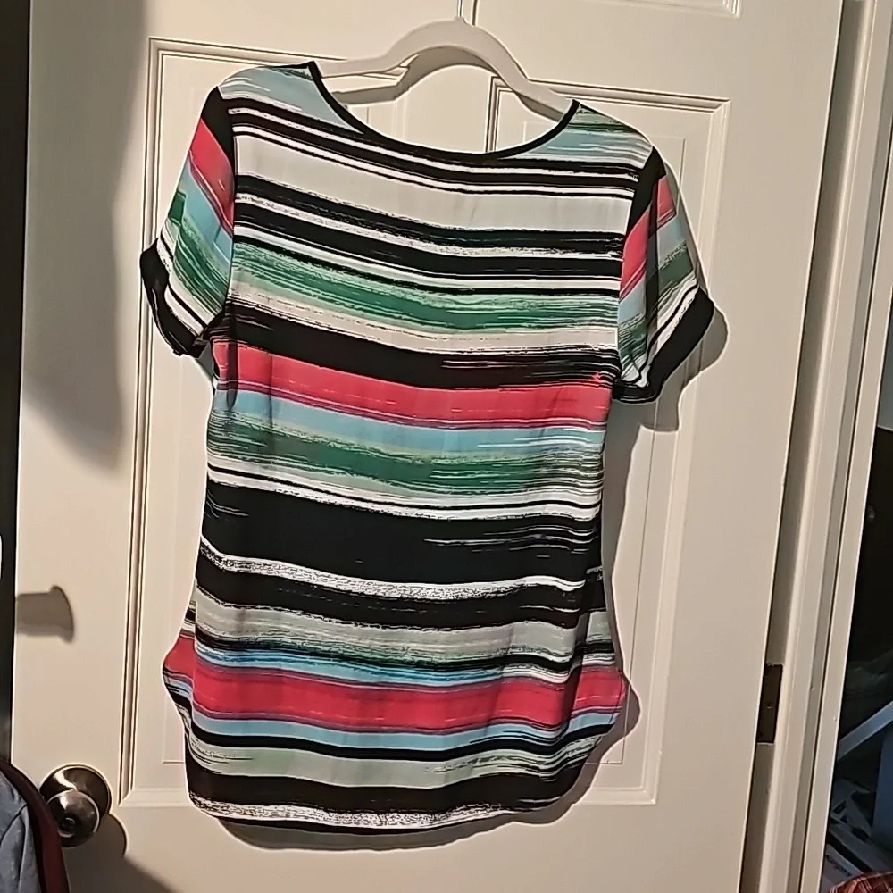 Colorful Flowy Top - Picture 2 of 4